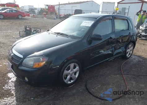 2008 Kia Spectra5 Sx z USA, uszkodzony, nr VIN KNAFE161685020492